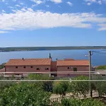 3 Bedroom Beautiful In * Maslenica