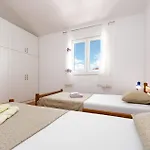 Lägenhet 3 Bedroom Beautiful In