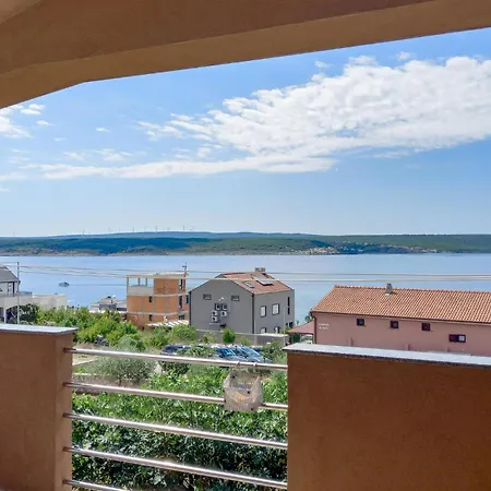 3 Bedroom In Apartment *