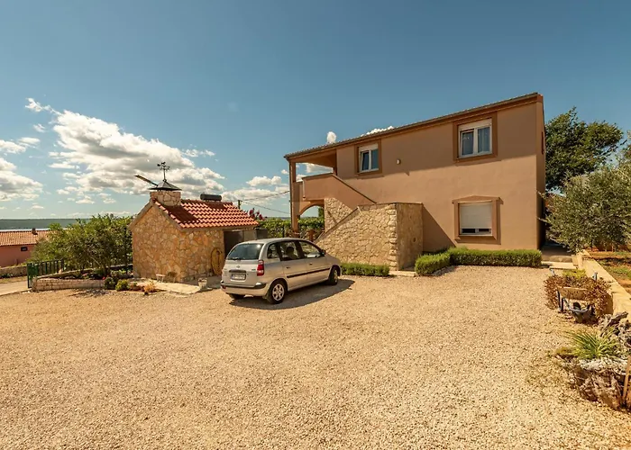 3 Bedroom Beautiful In Apartment