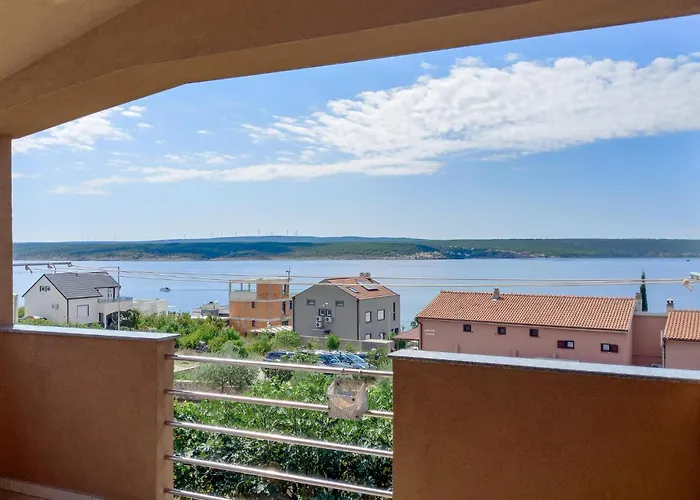 3 Bedroom Beautiful In Apartment *